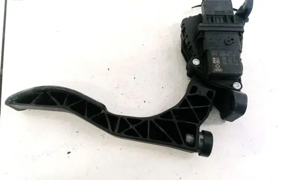 Audi A6 S6 C6 4F Accelerator throttle pedal 4F1723523A 6PV00898404