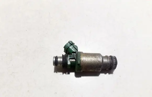 Toyota Camry Fuel injector 2325074100 23250-74100