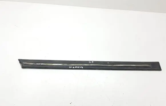 Ford Scorpio Rear door trim (molding) 85GBA25532AAW