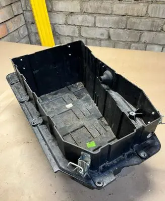 Audi Q7 4L Battery box tray 7L0801283e