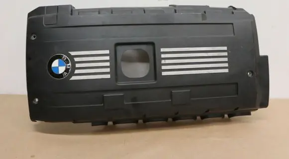 BMW 1 E82 E88 Engine cover (trim) 7575034 757503401 1112757503401