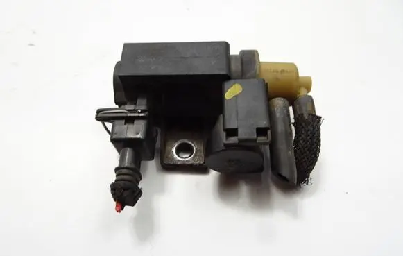 Nissan Qashqai Turbo solenoid valve 8200790180 13T187 70181405