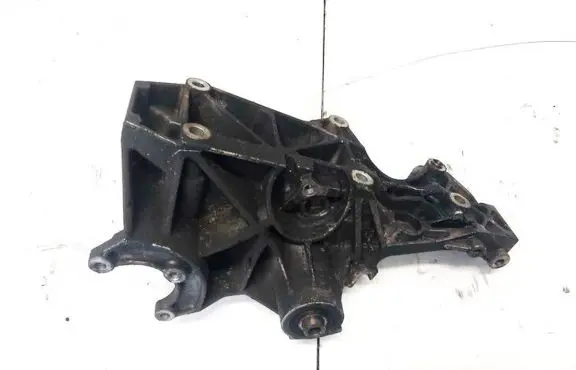 Volkswagen PASSAT B5.5 Engine mounting bracket 03B903143AF