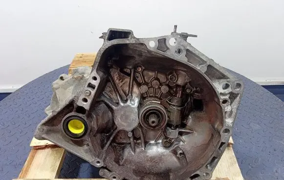 Toyota Aygo AB10 Manual 6 speed gearbox 20TT01