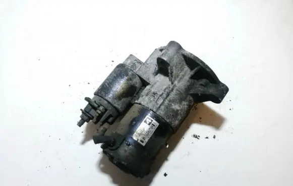 Peugeot 406 Starter motor m000t85381