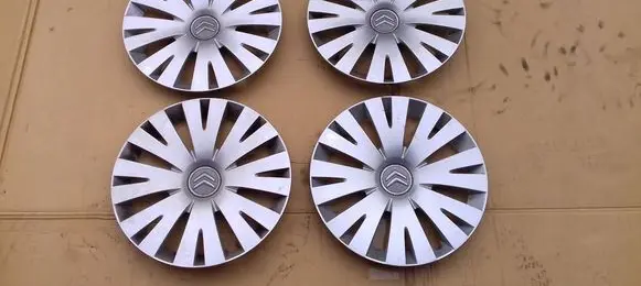 Citroen C5 R16 wheel hub/cap/trim 9681259580