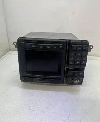Mercedes-Benz S W220 Radio/CD/DVD/GPS head unit A2208270442