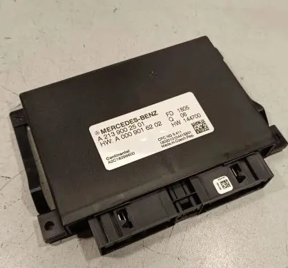 Mercedes-Benz E W213 Gearbox control unit/module A2139002501