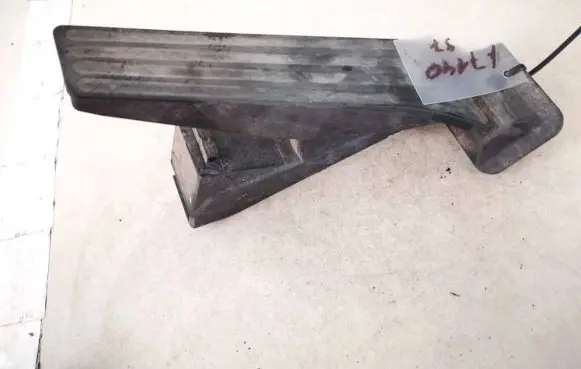 Volvo S70 V70 V70 XC Accelerator throttle pedal 3542685264301