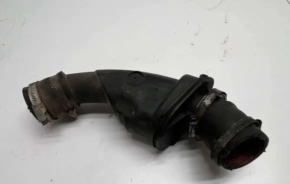 Volvo XC60 Intercooler hose/pipe 30778734 E2Z4D PA66GF35