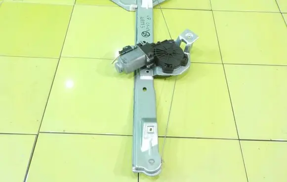 Citroen C3 Front door window regulator with motor PRZOD WP173