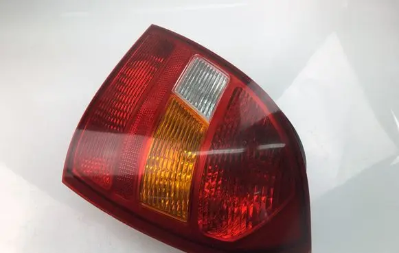 Hyundai Elantra Rear/tail lights