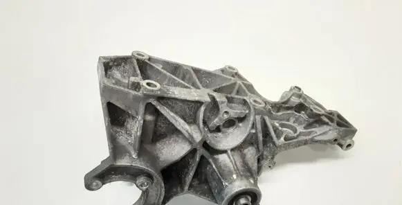 Skoda Superb B5 (3U) Engine mounting bracket 038003143 038003143AF