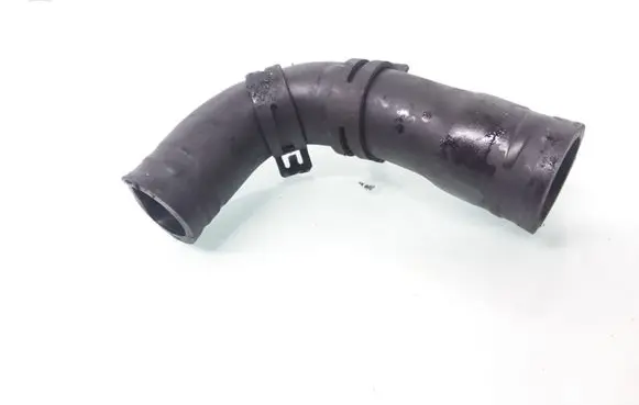 Opel Zafira A Breather hose/pipe 90573897