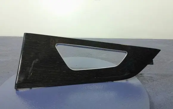 Audi Q7 4M Side skirt rear trim 4M8867450D