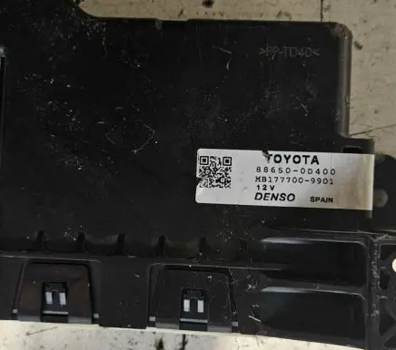 Toyota Yaris Other control units/modules 886500D400 MB1777009901