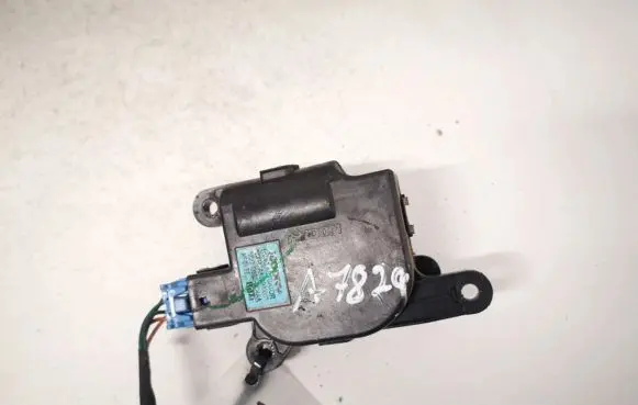 Hyundai Sonata Air flap motor/actuator s332dc4aa s332-dc4aa