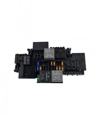 Audi A4 S4 B8 8K Fuse module A2229063202