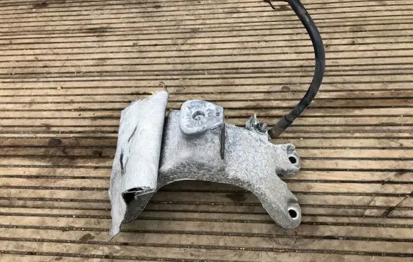 Audi A4 S4 B8 8K Engine mounting bracket 8K0199308