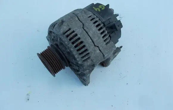 Audi A3 S3 8L Generator/alternator 0123310037