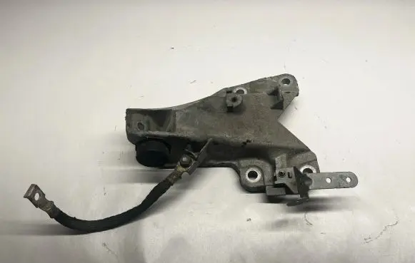 BMW Z4 E89 Engine mounting bracket 138074 13807410
