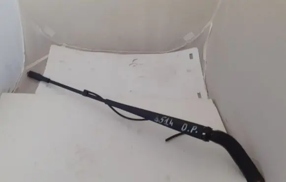 Mercedes-Benz Sprinter W906 Windshield/front glass wiper blade A0018205944