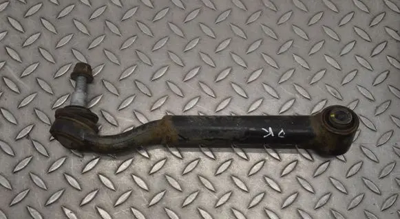 Ford Mustang VI Front lower control arm/wishbone FR3C3A424AA