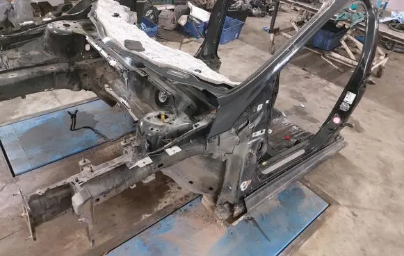 Front quarter panel