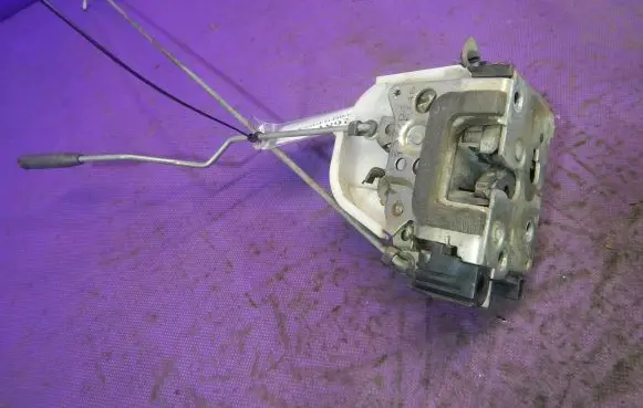 Fiat Punto (188) Front door lock