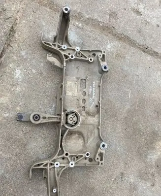 Volkswagen Tiguan Front subframe