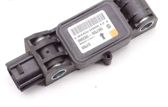 Suzuki Grand Vitara II Airbag deployment crash/impact sensor 38930-65J30