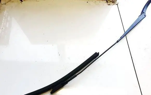 MG HS Front wiper blade arm 10577695
