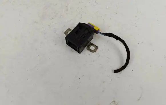 Audi A4 S4 B8 8K Positive cable (battery) 4F0915519 130306