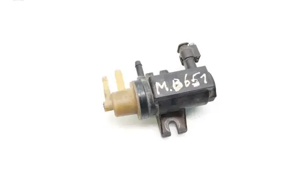 Mercedes-Benz Sprinter W906 Valve vacuum A0021531128