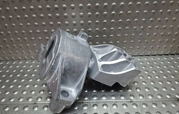Fiat Doblo Engine mount bracket S27649717 517991100
