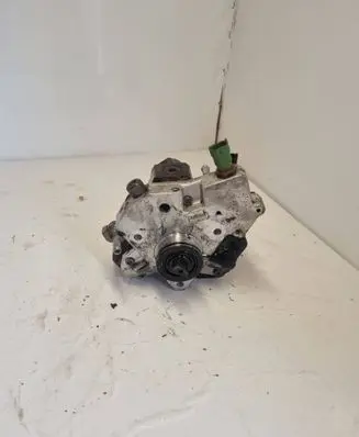 Volvo XC90 Fuel injection high pressure pump 8692521 003712 0445010111
