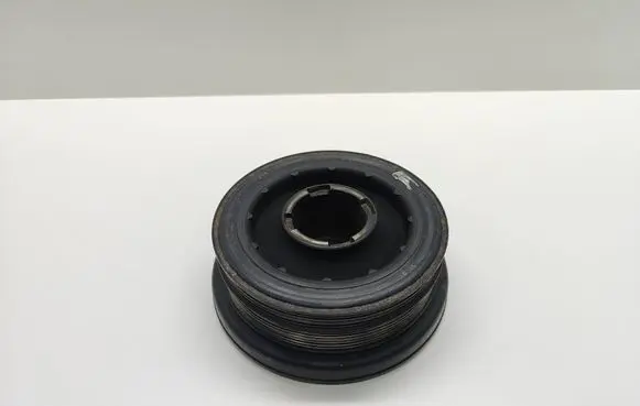 BMW 5 E60 E61 Crankshaft pulley 7793593 11237793593 11238511371