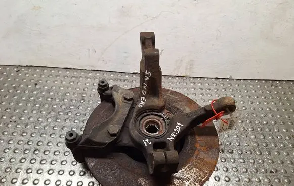 Renault Logan I Front wheel hub spindle knuckle S14765201 6001548237