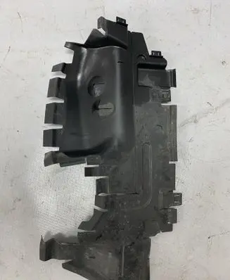 Audi Q7 4M Intercooler air guide/duct channel 4M0121284CK