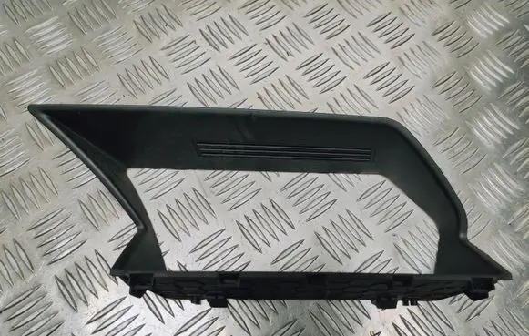 Mercedes-Benz GLK (X204) Radio/GPS head unit trim A2046801989