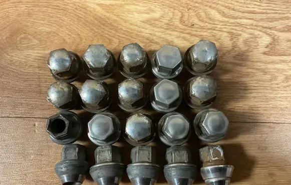 Ford Mondeo Mk III Nuts/bolts 