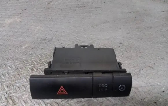 Toyota Prius (XW20) Hazard light switch 758706