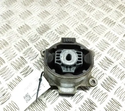 Jaguar I-Pace Engine mount bracket J9D37M121AD T4K10104