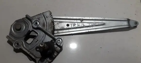 Toyota Yaris Sliding door window regulator with motor