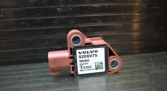 Volvo V50 Airbag deployment crash/impact sensor 9206975