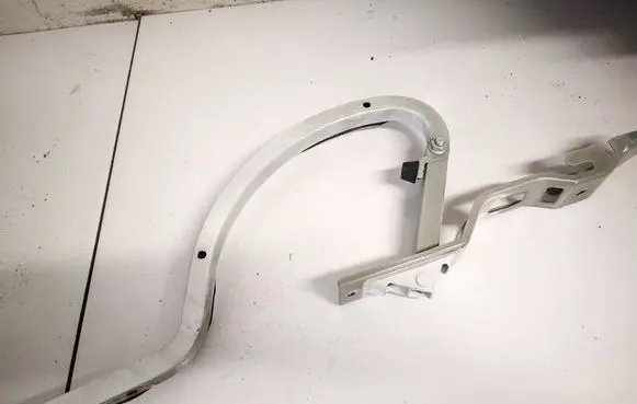 Lexus IS 220D-250-350 Tailgate/trunk/boot hinge