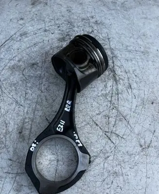 Mercedes-Benz E W211 Piston with connecting rod 0830923