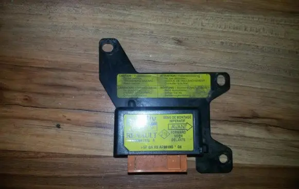 Renault Megane I Airbag control unit/module 7700841176a 550383100