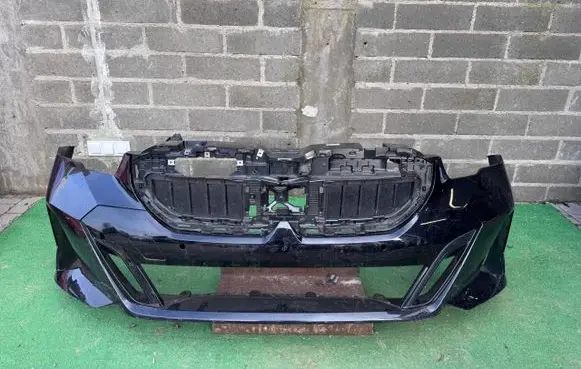 BMW 5 G60 G61 Front bumper 