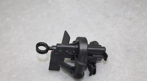 Toyota Aygo AB40 Fuel tank cap lock 